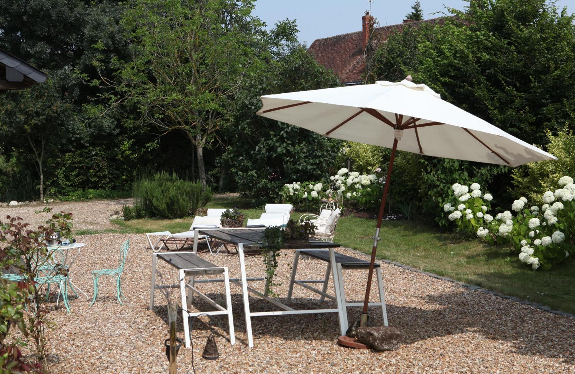 Une Maison, Un Jardin Berthenay Ngoại thất bức ảnh
